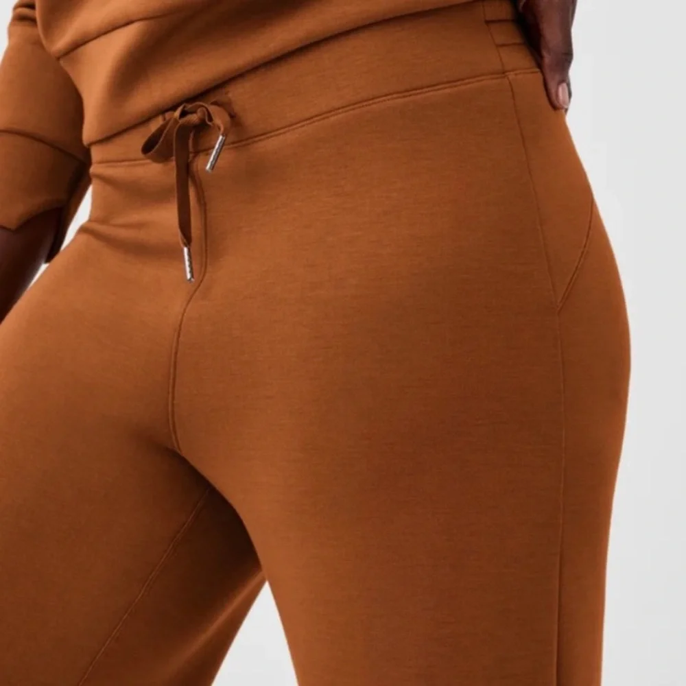 Spanx AirEssentials Wide Leg Pants in Butterscotch - Picture 3 of 6